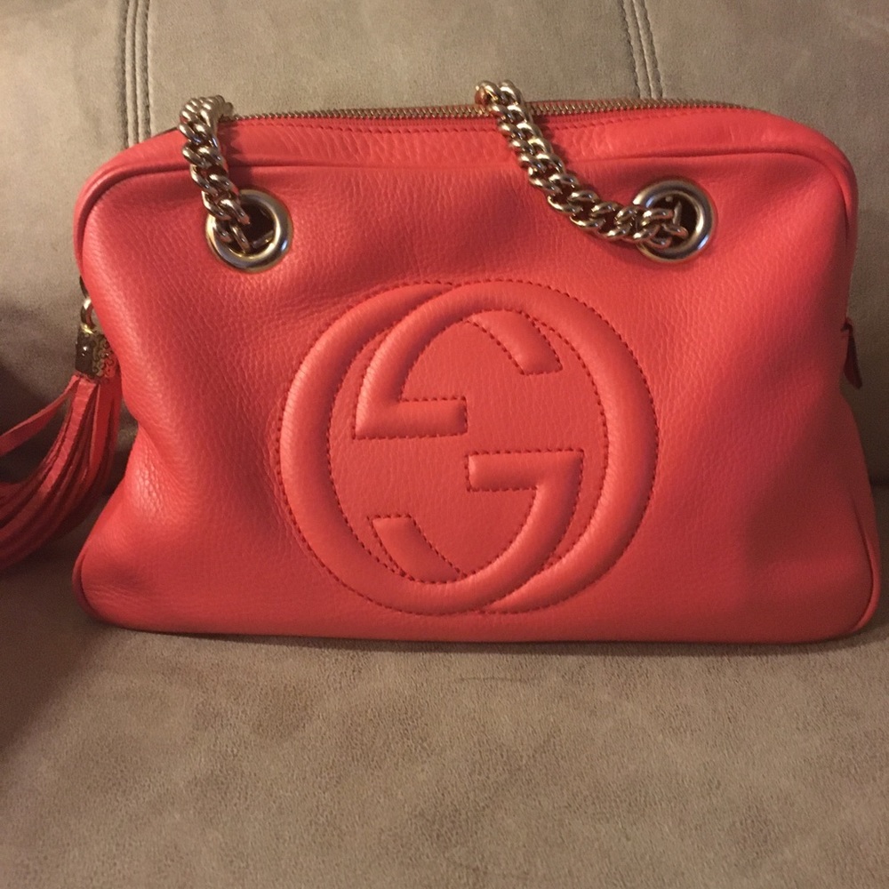 Authentic Gucci handbag !! Like New